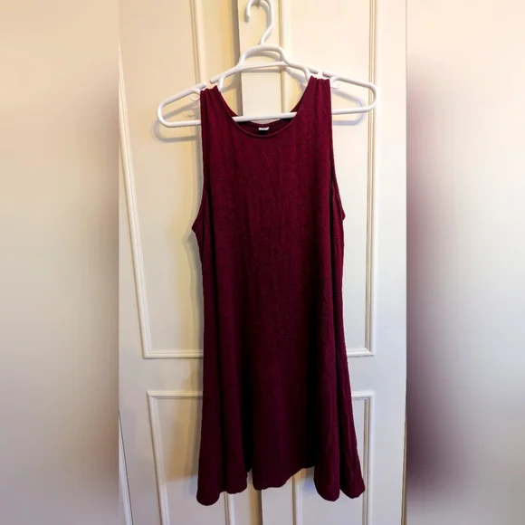 Burgundy dress - Picture 3 of 4